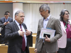 Министър Юлиян Попов обсъди с ресорни министри в ЕС промяна на стандартите за въглеродни емисии при автомобили