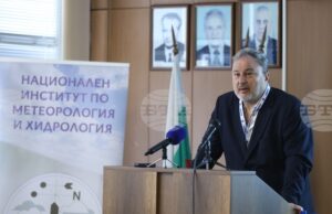НИМХ е с много дълга история и е част от Световната метеорологична организация, каза директорът на института доц. Илиан Господинов