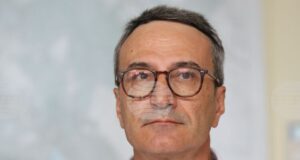 Над 15 000 потребители са подали сигнали за високи сметки за ток, ако има и един ощетен, той ще бъде компенсиран, каза служебният енергиен министър