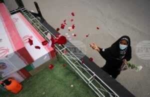 Най-малко 787 души са убити при американско-израелските атаки срещу Иран, съобщи Иранското дружество на Червения полумесец Най-малко 787 души са убити при американско-израелските атаки срещу Иран, съобщи Иранското дружество на Червения полумесец