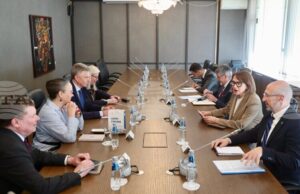 Непоколебимата подкрепа за Украйна обсъди служебният министър на външните работи с посланиците на Дания, Норвегия, Финландия и Швеция Непоколебимата подкрепа за Украйна обсъди служебният министър на външните работи с посланиците на Дания, Норвегия, Финландия и Швеция