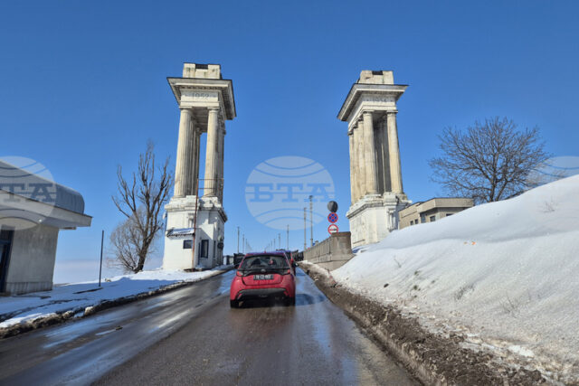 Нормален е трафикът на граничните преходи и пунктове със съседните държави, съобщават от „Гранична полиция“