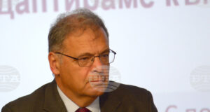 Няма критично ниски или високи нива на язовирите, каза министър Юлиян Попов