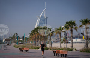 ОАЕ ще поемат разходите за настаняване и храна на блокираните в страната туристи до разрешаването на иранската криза