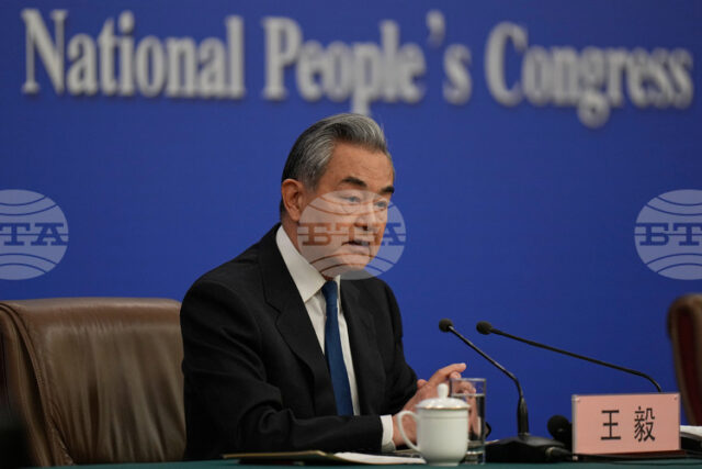 ОБЗОР
                                                                                                Пекин дава знак, че иска визитата на Тръмп в Китай да се състои въпреки войната в Иран