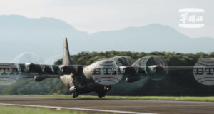 ОБНОВЕНА
                                                                                                Броят на загиналите при катастрофата на военен самолет, който се разби в югозападната част на Колумбия, достигна най-малко 34 души