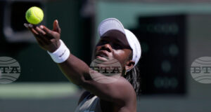 ОБНОВЕНА Виктория Мбоко елиминира Мира Андреева на турнира по тенис в Маями, Коко Гоф продължава напред