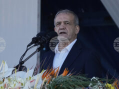 ОБНОВЕНА Иранският президент отхвърли искането на САЩ за безусловна капитулация на Ислямската република и се извини за ударите срещу съседите