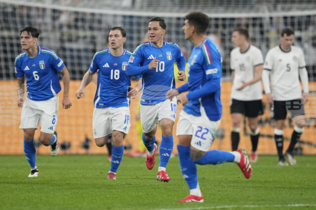 ОБНОВЕНА Италия се класира на финал в потока си от ОБНОВЕНА Италия се класира на финал в потока си от квалификациите за Мондиал 2026 след победа срещу Северна Ирландия