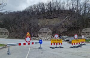 Областният управител на Велико Търново настоява за спешни мерки от Министерството на културата заради падащи камъни от хълма Трапезица