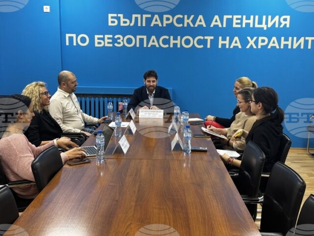 Обособяване на специализирано звено за хуманно отношение към животните е обсъдено на среща в БАБХ