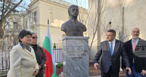 Откриха паметник на Васил Левски във Варшава