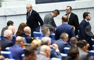 Отлага се предвиденото за днес изслушване в парламента за ескалиращите разходи за планови ремонти на пети и шести блок на АЕЦ "Козлодуй"