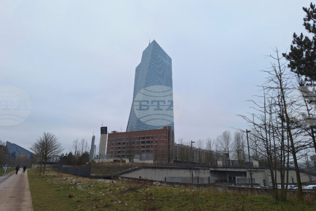 Очаква се ЕЦБ да запази днес лихвите си непроменени, но войната в Иран засилва инфлационните рискове