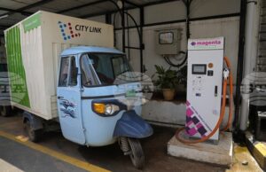 ПТИ: Най-малко 8 души, включително две деца, загинаха при взрив на зарядна станция за електромобили в индийския град Индаур