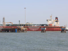 ПТИ: Танкерът „Джаг Васант“, превозващ 47,000 тона пропан-бутан от Кувейт, акостира на индийското пристанище „Вадинар“ ПТИ: Танкерът "Джаг Васант", превозващ 47,000 тона пропан-бутан от Кувейт, акостира на индийското пристанище "Вадинар"