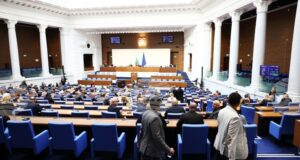 Парламентът размести програмата си за днес, ще разгледа на второ четене промени в Закона за защита от дискриминация