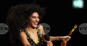 Певиците Оливия Дийн и Лола Янг са сред номинираните за наградите „Айвър Новело"