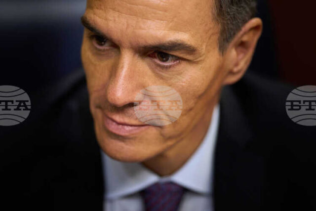 Педро Санчес осъди възпрепятстването на латинския патриарх на Йерусалим да Педро Санчес осъди възпрепятстването на латинския патриарх на Йерусалим да стигне до Църквата на Възкресение Христово, за да отслужи литургия по повод Палмова неделя