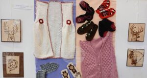 По повод 8 март в Омуртаг е подредена изложба-базар под надслов „Красота, създадена от женските ръце“