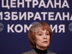 Подготовката за машинното гласуване върви по график, гаранционният срок на устройствата не е проблем, заяви говорителят на ЦИК Росица Матева