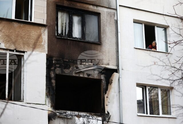Пожар е горял в апартамент в София, открито е овъглено тяло
