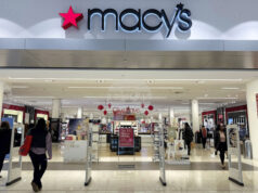 Продажбите на дребно в САЩ бележат по-малък от очаквания спад през януари