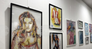 Произведения на дами творци от Казанлък са показани в зала „Иван Милев" в традиционната изложба „Женското начало"