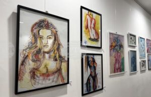 Произведения на дами творци от Казанлък са показани в зала „Иван Милев" в традиционната изложба „Женското начало"