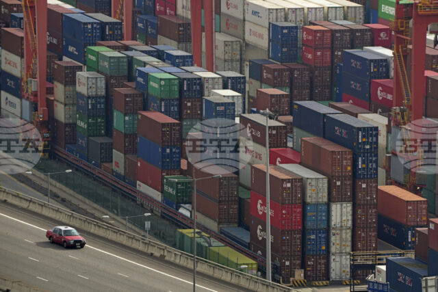 Промишленото производство в САЩ продължава да расте през февруари, но Промишленото производство в САЩ продължава да расте през февруари, но с по-бавен темп, като цените на суровините се повишиха