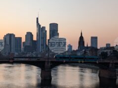 Гледка към финансовия квартал на Франкфурт на Майн