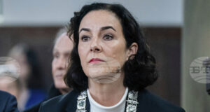 РАЗШИРЕНА
                                                                                                Експлозия нанесе щети на еврейско училище в Амстердам, няма данни за пострадали, съобщи нидерландската агенция АНП