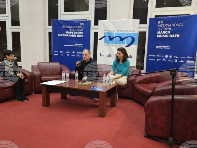 Русенската публика ще се наслади на богатството на оркестровите цветове Русенската публика ще се наслади на богатството на оркестровите цветове и изразните възможности на инструментите, каза маестро Найден Тодоров