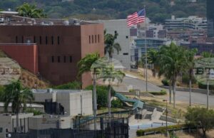 САЩ възобновиха работата на посолството си във Венецуела месеци след военната операция за отстраняване на Мадуро САЩ възобновиха работата на посолството си във Венецуела месеци след военната операция за отстраняване на Мадуро