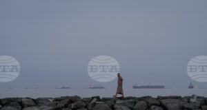 САЩ обявиха, че са използвали бомби за унищожаване на бункери срещу обекти в близост до Ормузкия проток