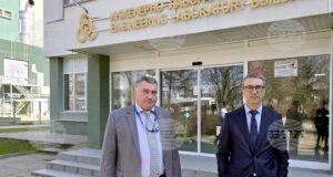 Служебният министър на енергетиката Трайчо Трайков пристигна в АЕЦ „Козлодуй“, за да инспектира на място пусковите дейности по неядрената част на шести блок