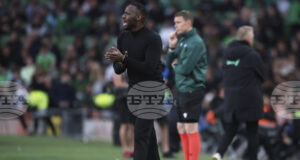 Селекционерът на Сенегал Пап Буна Тиау преди контролата с Перу в Париж: „Знаем, че сме африкански шампиони“