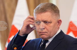 Словакия ще спре извънредното предоставяне на електроенергия за Украйна, ако не бъдат възобновени доставките на петрол по "Дружба", каза Фицо