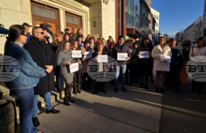 Служители на „Български пощи“ във Враца излязоха на протест с искане за минимум 5 процента увеличение на основните им заплати