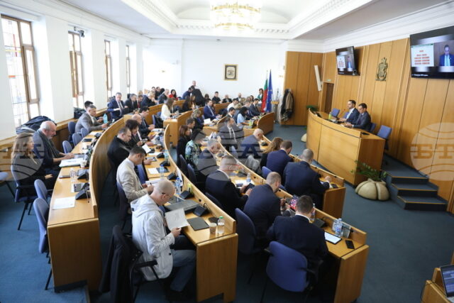 Столичният общински съвет одобри Общината да придобие държавни имоти