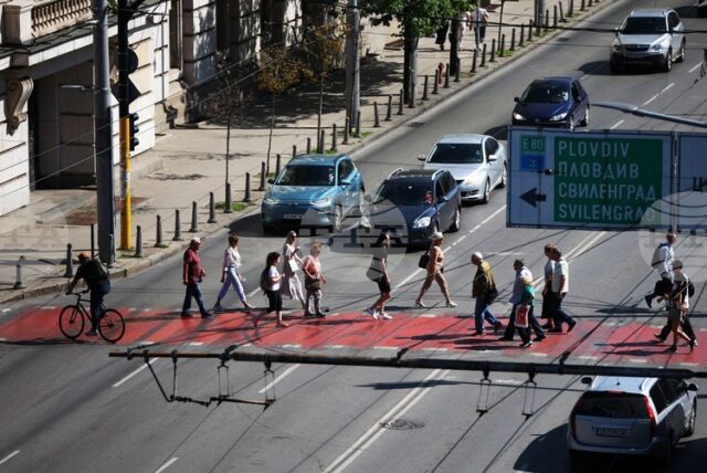 Трудови борси за бежанци в столицата и Бургас организират от Каритас София днес и на 31 март