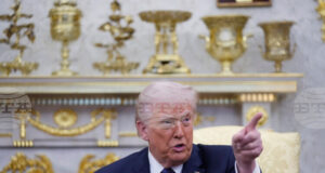 Тръмп каза, че САЩ ще прекъснат всякаква търговия с Испания