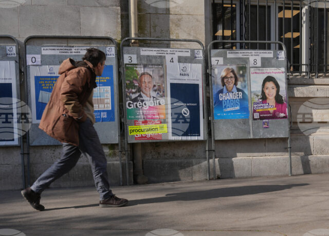 Франция гласува на балотаж на местните избори при оспорвана надпревара