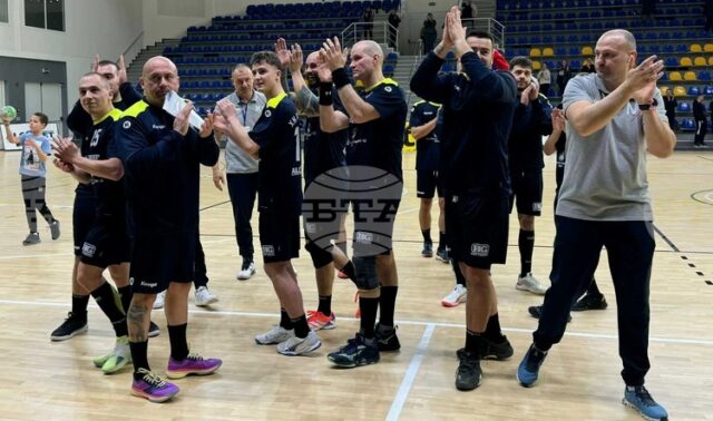 Хандбалистите на Шумен 61 се класираха за полуфиналите турнира за Купата на България
