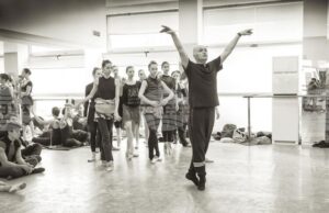 Хореографът Андрей Босов пристига в Стара Загора за спектакъла „Спящата красавица“ на 13 март Хореографът Андрей Босов пристига в Стара Загора за спектакъла „Спящата красавица“ на 13 март