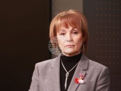 На снимката: говорителят на ЦИК Росица Матева