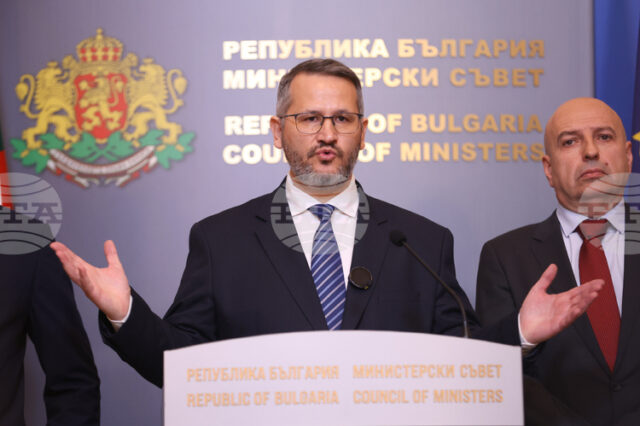 Целта ни е да върнем контрола на държавата в сектора на земеделието и храните, заяви служебният земеделски министър Христанов