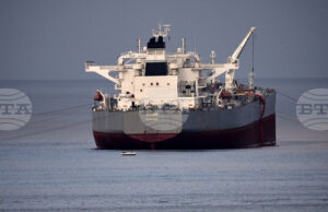 Цените на петрола скочиха в азиатската търговия на фона на опасения за доставките заради конфликта в Близкия изток