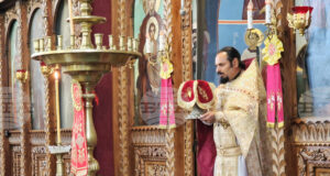 Църквата чества паметта на преподобния Йоан Лествичник, каза отец Иван в проповедта си в шуменския храм „Св. Три Светители"