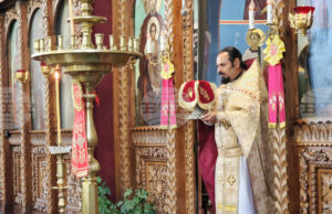 Църквата чества паметта на преподобния Йоан Лествичник, каза отец Иван в проповедта си в шуменския храм „Св. Три Светители“ Църквата чества паметта на преподобния Йоан Лествичник, каза отец Иван в проповедта си в шуменския храм „Св. Три Светители"